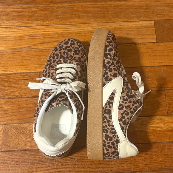 DV by Dolce Vita Leopard Print Sneakers with Cream Accents - Picture 3 of 4